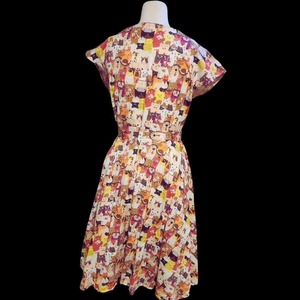 Unique Vintage Cat print dress - Picture 2 of 6